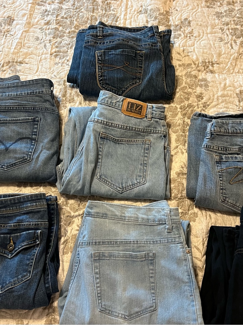 Women’s  Blue Denim Jeans - SEVEN PAIRS
